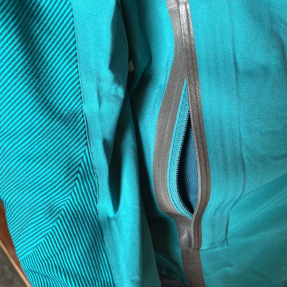 Nike Brasil Olympic logo - Picture 2 of 8